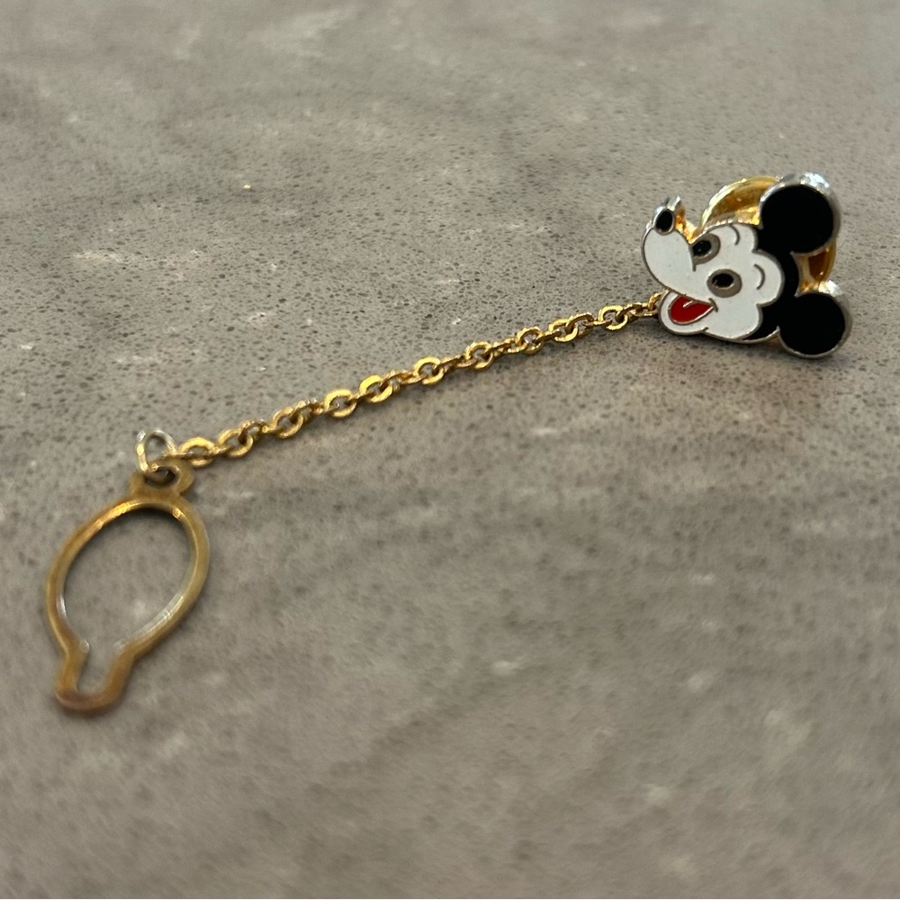 Disney 1971 Vintage Mickey Mouse White Face Tie Tack Pin Chain Button Clasp WDW